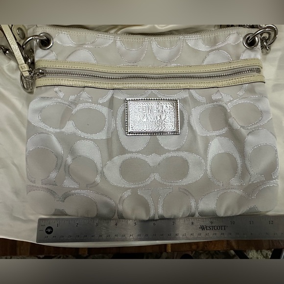 Coach Poppy Signature Fabric Silver/ Ivory Shoulder Bag - Picture 7 of 8